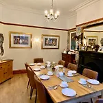B&B Elm Tree