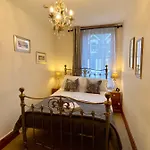 Elm Tree Bed & Breakfast 4*