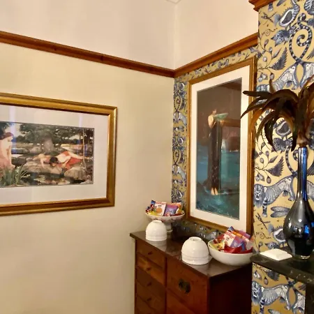 Bed & Breakfast Elm Tree