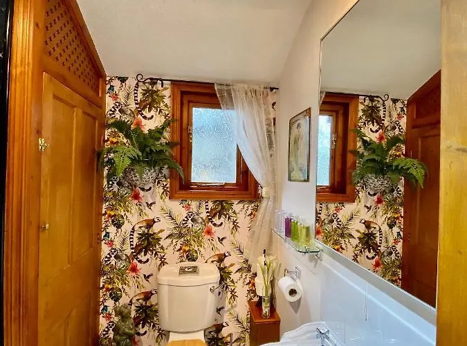 Bed & Breakfast Elm Tree 4*